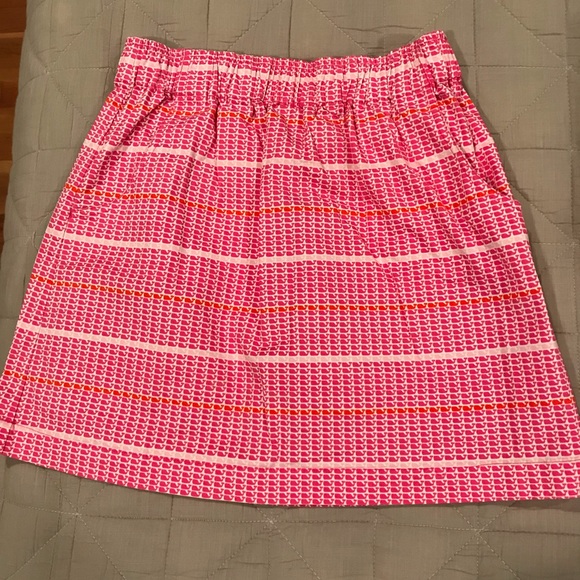 Vineyard Vines Other - Vineyard Vines pink whale skirt Size small 7/8